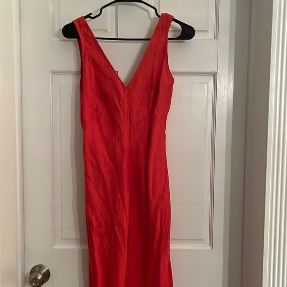 Wolf & Badger Haris Cotton V” Neck Maxi Linen Dress - Coral Reef Size XS - Picture 9 of 11